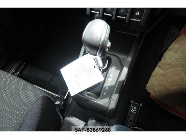 Suzuki JIMNY 2026-03 6906921-23
