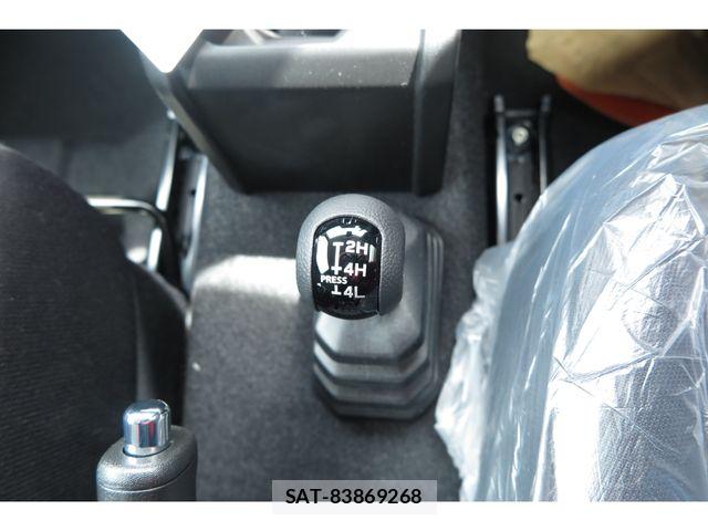 Suzuki JIMNY 2026-03 6906921-24
