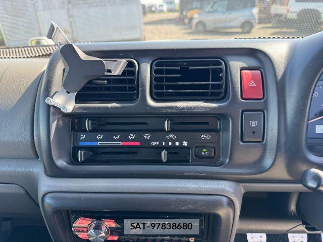 Suzuki JIMNY 2000-01 8880229-18