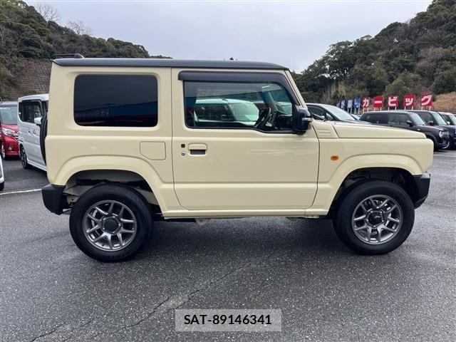 Suzuki JIMNY 2024-04 802766-11