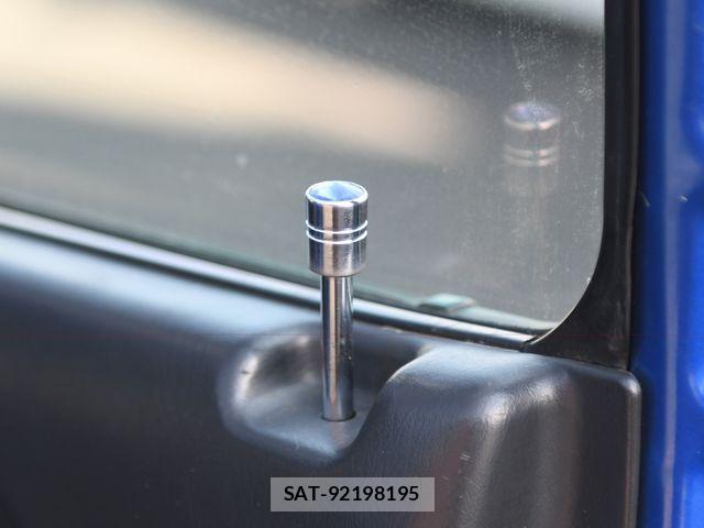Suzuki JIMNY 2007-07 1222066-17