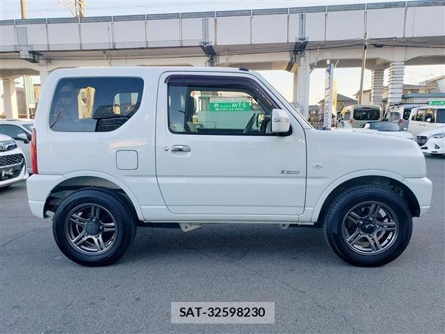 Suzuki JIMNY 2012-10 1324668-2
