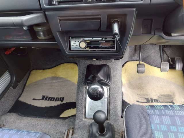 Suzuki JIMNY 1995-01 1546232-12