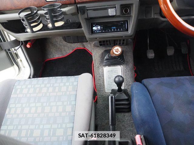 Suzuki JIMNY 1997-01 1904198-17