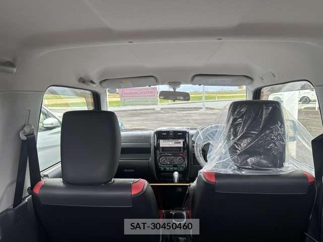 Suzuki JIMNY 2012-09 3376320-18