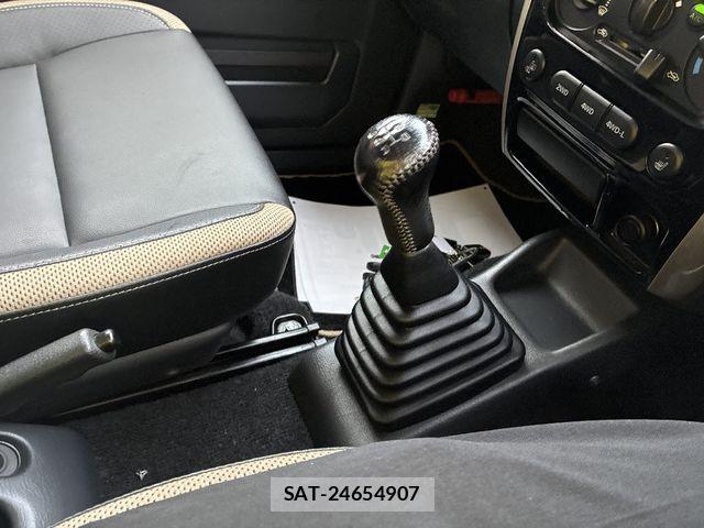 Suzuki JIMNY 2017-04 3376309-12