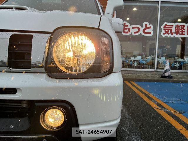 Suzuki JIMNY 2017-04 3376309-22