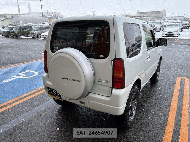 Suzuki JIMNY 2017-04 3376309-2