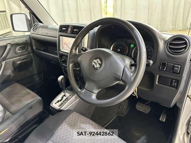 Suzuki JIMNY 2008-09 3906593-10