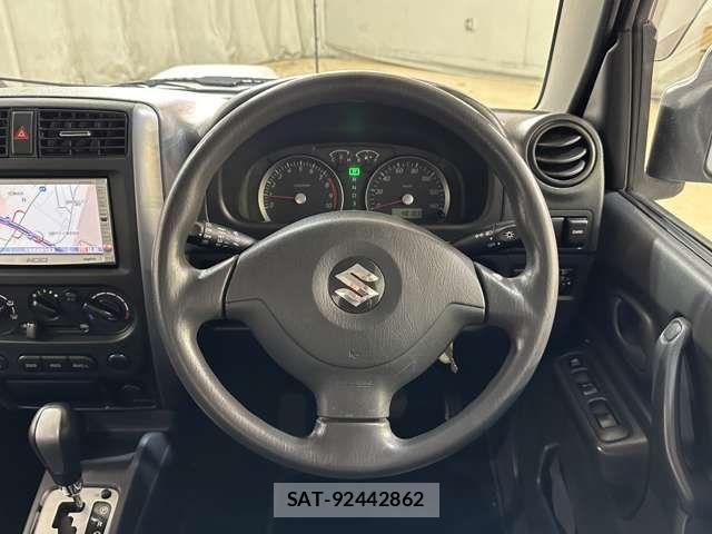 Suzuki JIMNY 2008-09 3906593-11