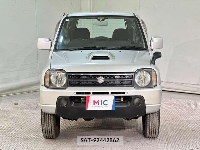 Suzuki JIMNY 2008-09 3906593-1