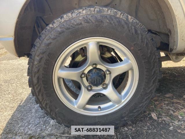 Suzuki JIMNY 2005-04 4325532-7