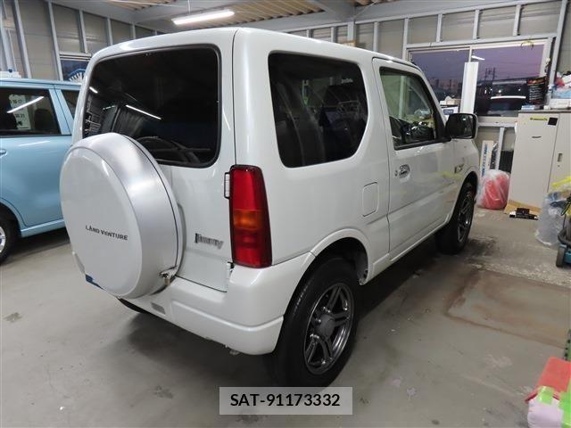 Suzuki JIMNY 2017-06 4371308-2