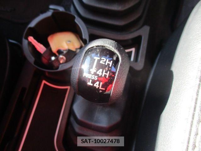 Suzuki JIMNY 2018-09 4594365-13
