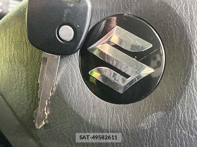 Suzuki JIMNY 2012-09 4961437-6