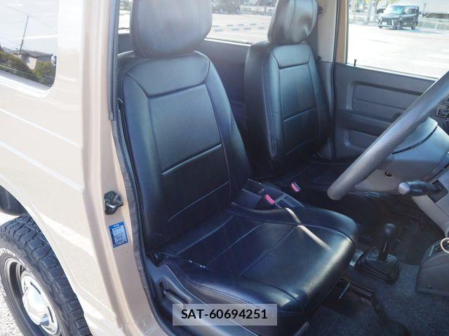 Suzuki JIMNY 1998-01 4961454-17