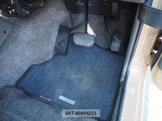 Suzuki JIMNY 1998-01 4961454-19