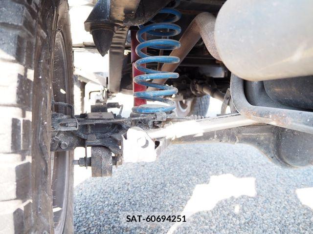 Suzuki JIMNY 1998-01 4961454-25