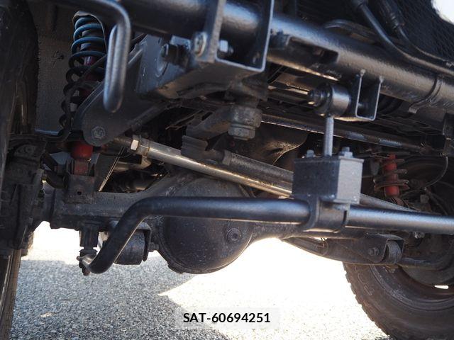 Suzuki JIMNY 1998-01 4961454-27