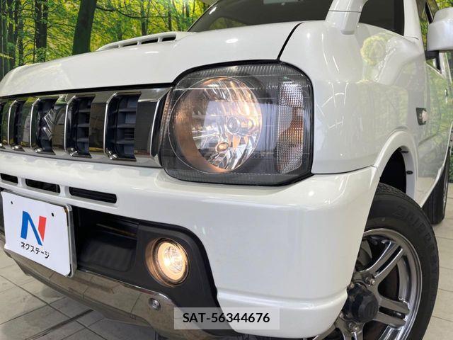 Suzuki JIMNY 2016-01 5869990-11