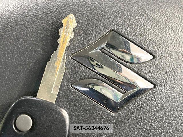 Suzuki JIMNY 2016-01 5869990-6