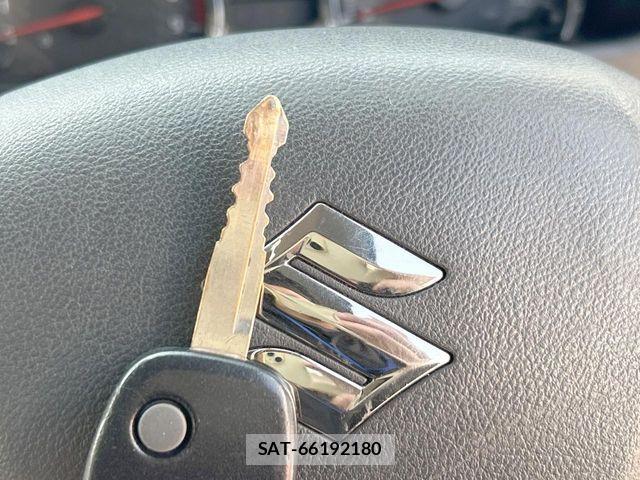 Suzuki JIMNY 2015-09 6001882-7