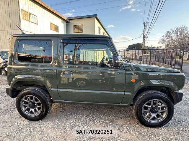 Suzuki JIMNY 2025-07 6001740-25