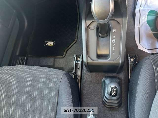 Suzuki JIMNY 2025-07 6001740-5