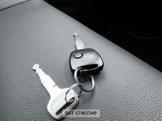Suzuki JIMNY 2017-07 6001855-25