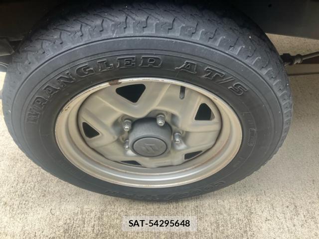 Suzuki JIMNY 2016-10 6001891-5