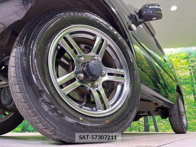 Suzuki JIMNY 2018-02 6215905-12