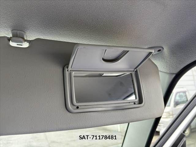Suzuki JIMNY 2007-10 6244803-28