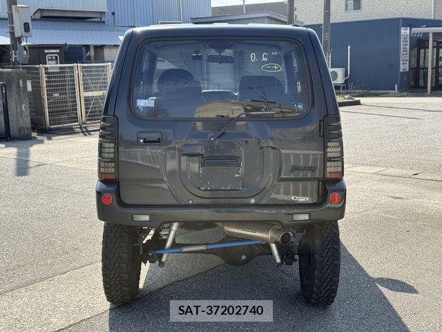 Suzuki JIMNY 2011-08 6264610-3
