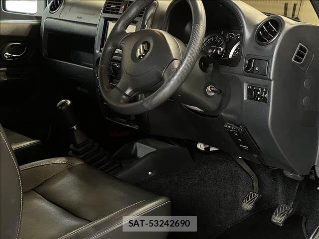 Suzuki JIMNY 2010-05 6271956-4