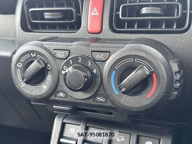 Suzuki JIMNY 2024-08 6271946-3