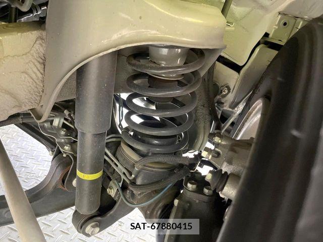 Suzuki JIMNY 2023-12 6526376-17
