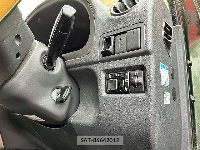 Suzuki JIMNY 2016-06 6612509-14