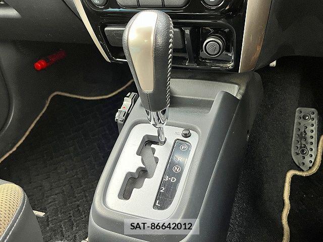 Suzuki JIMNY 2016-06 6612509-19