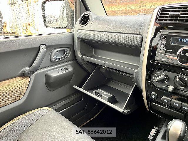 Suzuki JIMNY 2016-06 6612509-24