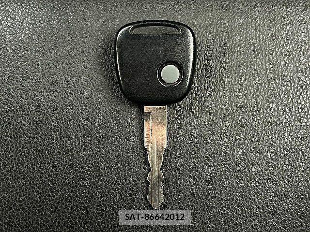 Suzuki JIMNY 2016-06 6612509-25