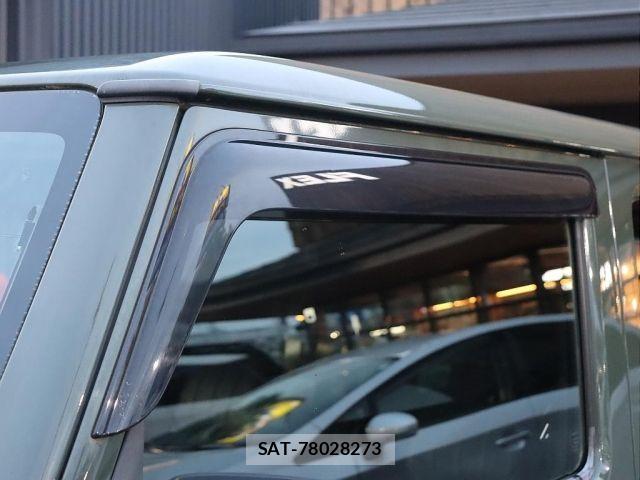 Suzuki JIMNY 2018-01 6612502-9