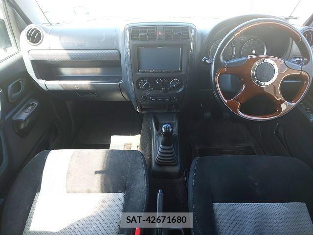 Suzuki JIMNY 2008-03 6612520-1