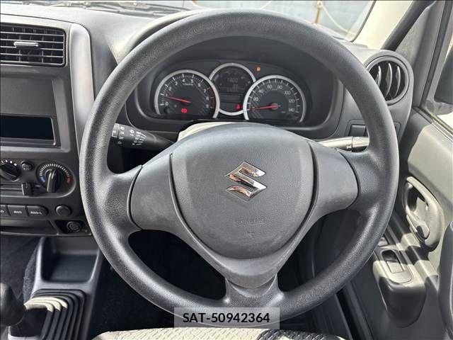 Suzuki JIMNY 2018-02 6612514-9
