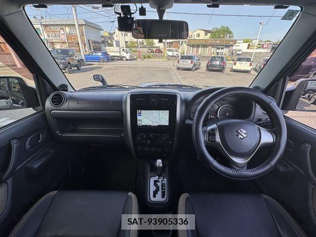 Suzuki JIMNY 2015-04 6676471-1