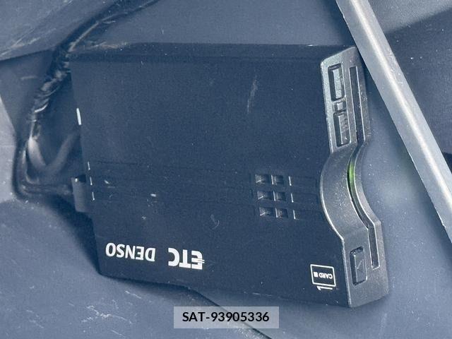 Suzuki JIMNY 2015-04 6676471-26