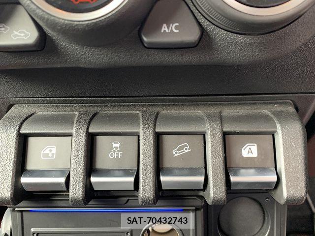 Suzuki JIMNY 2023-10 6676461-9
