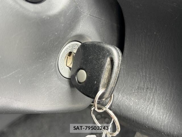 Suzuki JIMNY 2016-08 6676473-29