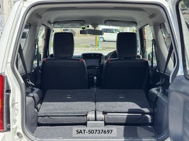 Suzuki JIMNY 2013-02 6676478-11