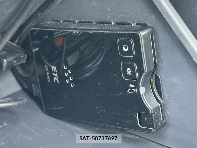 Suzuki JIMNY 2013-02 6676478-27