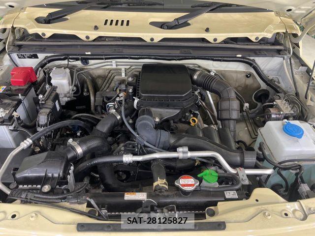 Suzuki JIMNY 2024-08 6716383-17